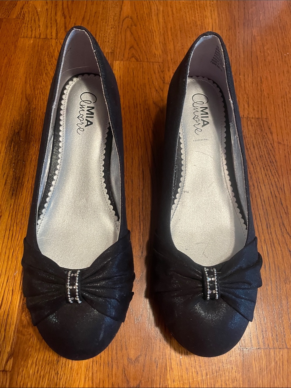 Mia Amore Dress Shoe - size girls 4
